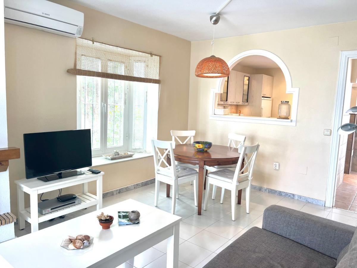 Fabulous Vacation In A 2 Bedroom Townhouse With 2 Terraces Overlooking The Sea, Suitable For 6 People 3 Swimming Pools Tennis And 200 Mts From The Sea El Faro Dış mekan fotoğraf